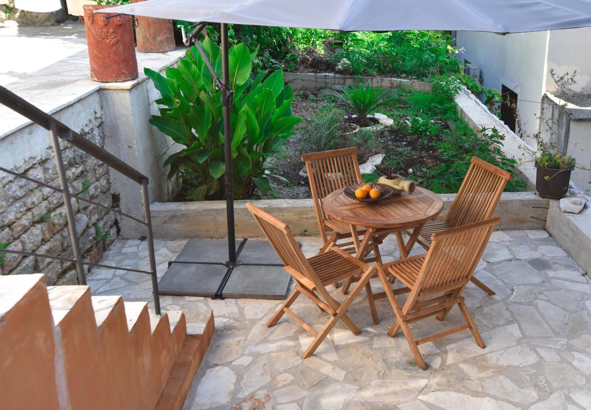 Guest House Amfora Budva Exterior photo